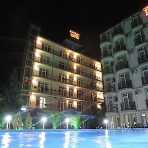 Beach House Hotel Batumi